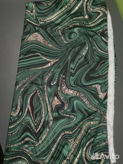 Ткань шелк зелёная 250- 150