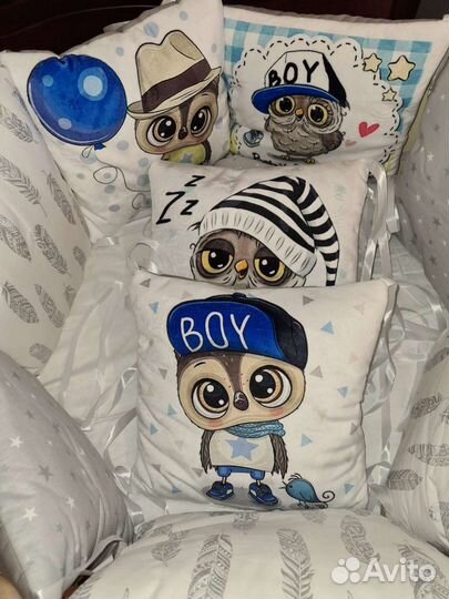 Бортики в кроватку новые комплект