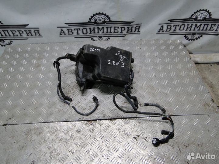 Блок предохранителей Toyota Sienna 3 2012 3.5