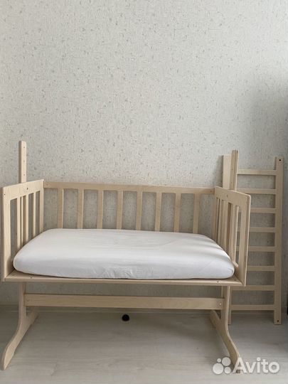 Детская кроватка приставная для новорождённого