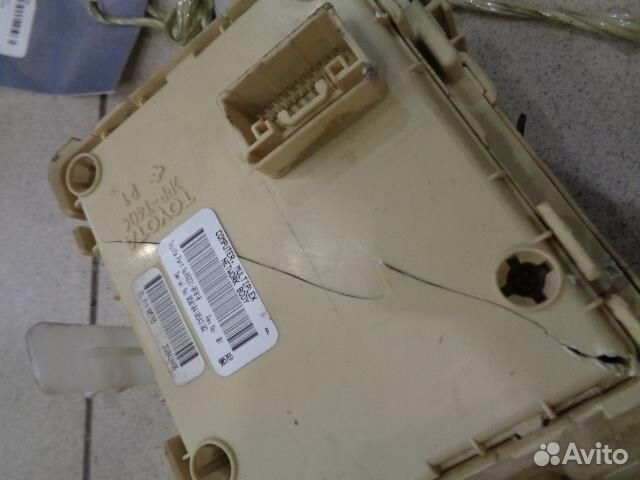 Блок предохранителей салонный Toyota Corolla Vers