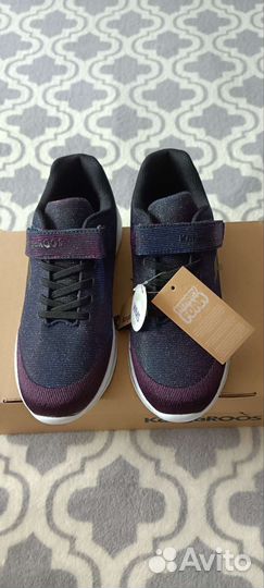 Кроссовки новые