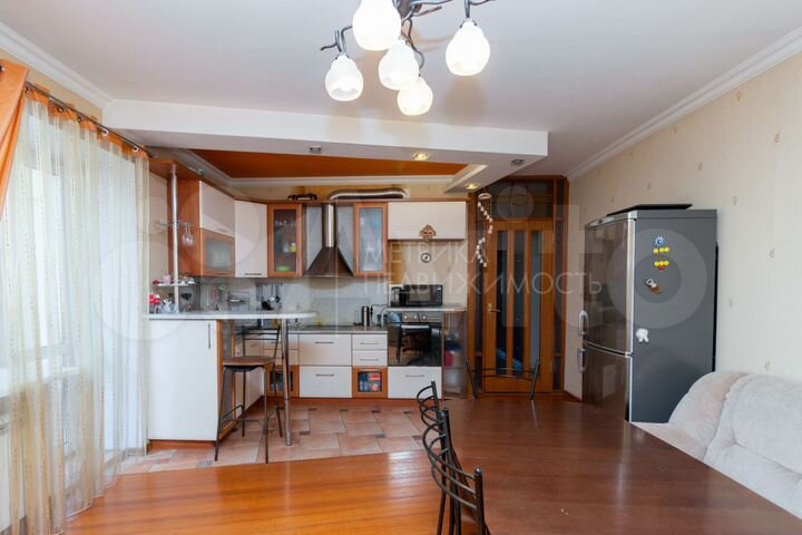 4-к. квартира, 138,3 м², 4/9 эт.