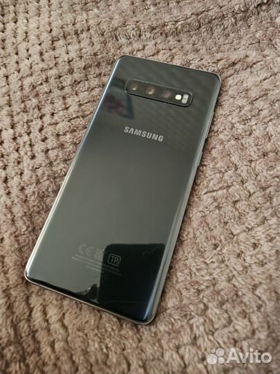 Samsung Galaxy S10+, 8/128 ГБ
