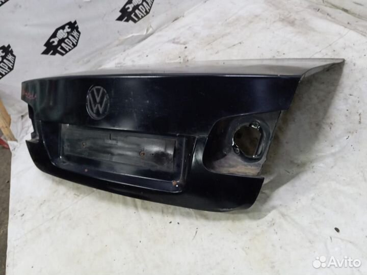 Крышка багажника Volkswagen Jetta 5