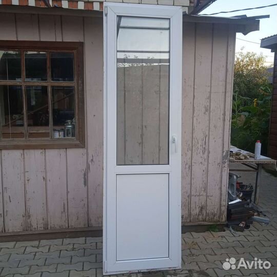 Двери пластиковые бу