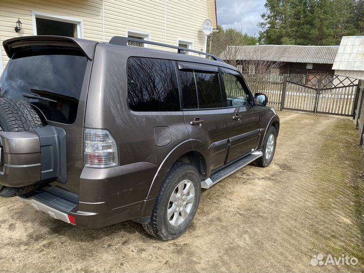 Mitsubishi Pajero 3.0 AT, 2012, 272 000 км