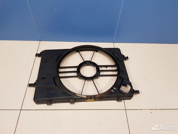 Диффузор радиатора Opel Insignia 2008-2017