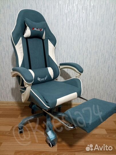 Геймерское кресло из ткани синего цвета