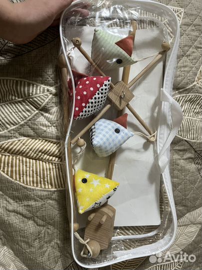 Мобиль монтессори