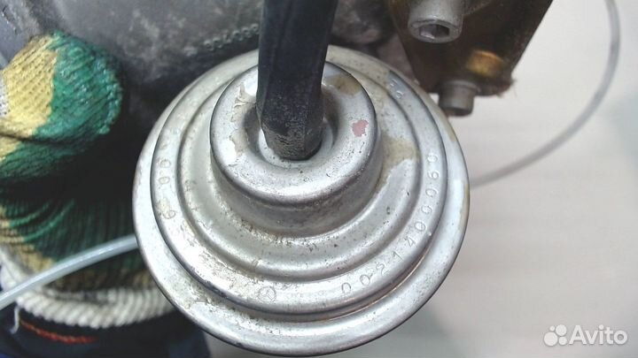 Заслонка дроссельная Mercedes E W210, 1995