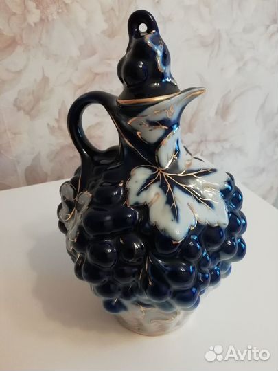 Фарфоровый графин 