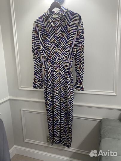 Платье в стиле sandro