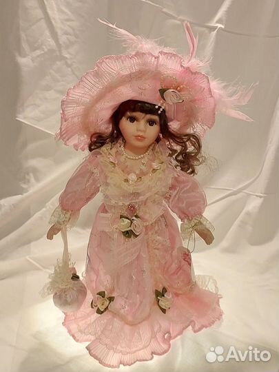 Куклы фарфоровые