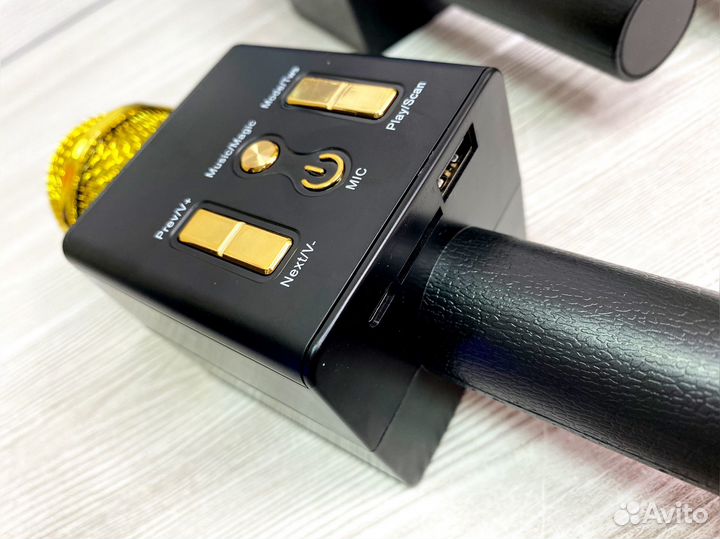 Беспроводной караоке микрофон