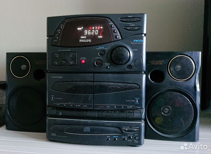 Музыкальный центр philips