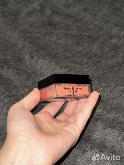 Givenchy prisme libre румяна