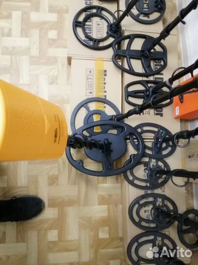 Металлоискатель Глубина 1.8м. новый