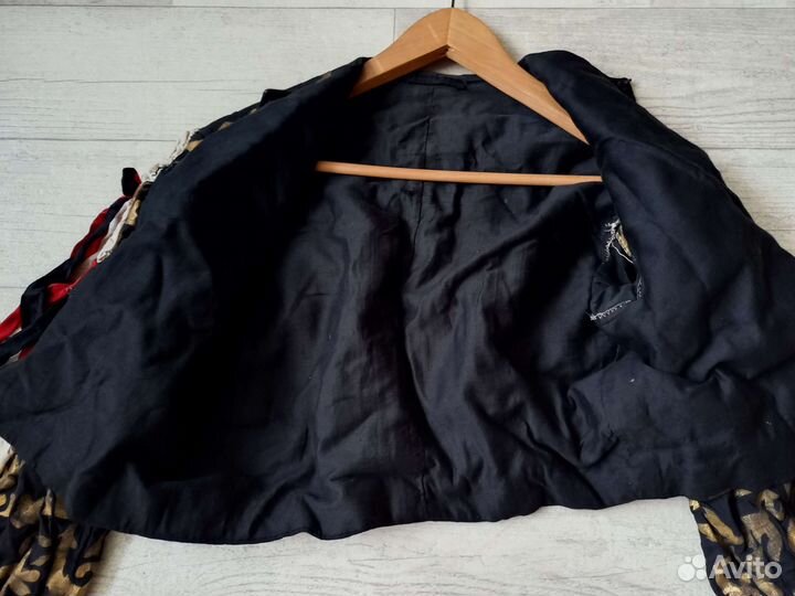 Старинный театральный детский костюм