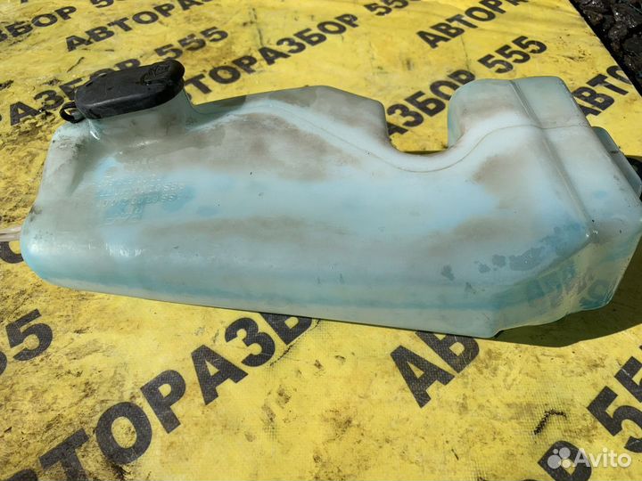 Бачок омывателя Renault Logan