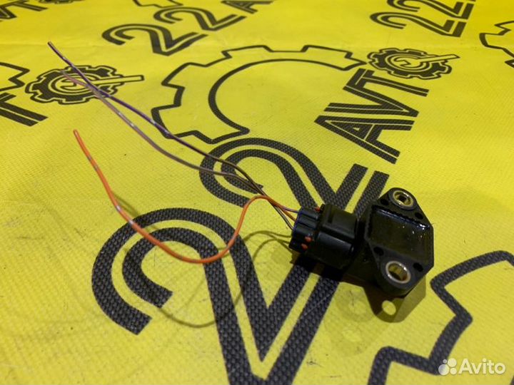 Датчик ускорения Toyota Camry ACV30 2AZ-FE 2003