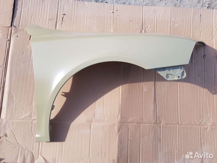 Крыло перед правое Skoda Octavia A5 нов оригинал