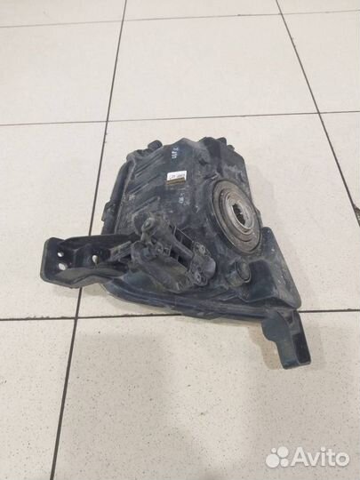 Фара противотуманная левая