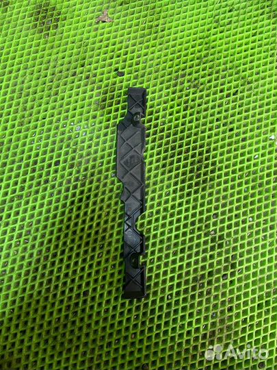 Накладка кожух двигателя правая ауди a6 c7