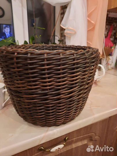 Кашпо из ротанга