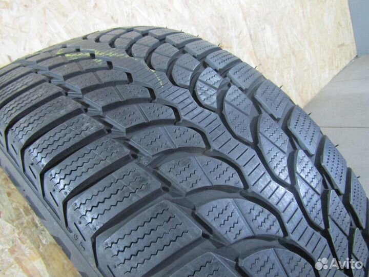 Bridgestone Blizzak LM-32 255/45 R18