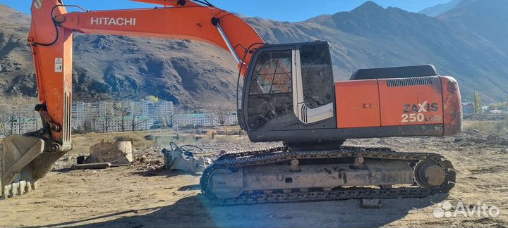 Гусеничный экскаватор Hitachi ZX250LCН, 2007