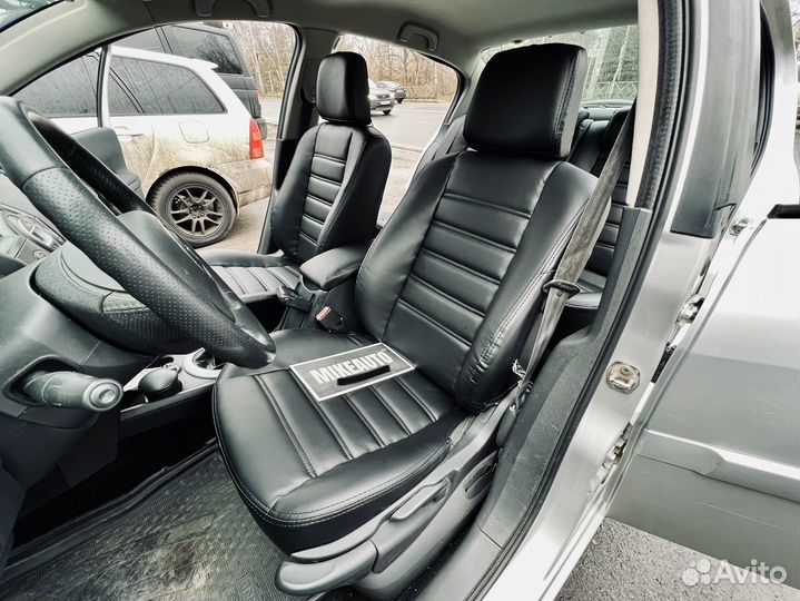 Авточехлы из экокожи Renault Megane II (3D рельсы)