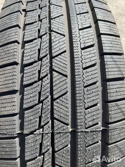 Sunwide Snowide 235/45 R17 97U