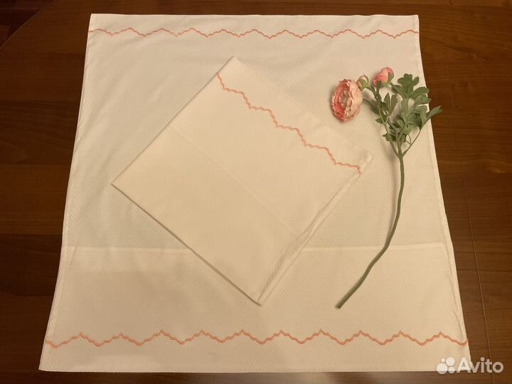 Комплект наволочек 70*70 вышивка/жаккард