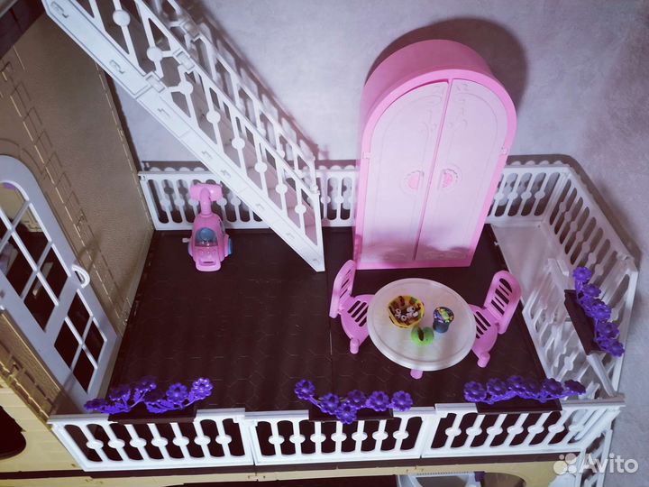 Кукольный домик с мебелью большой