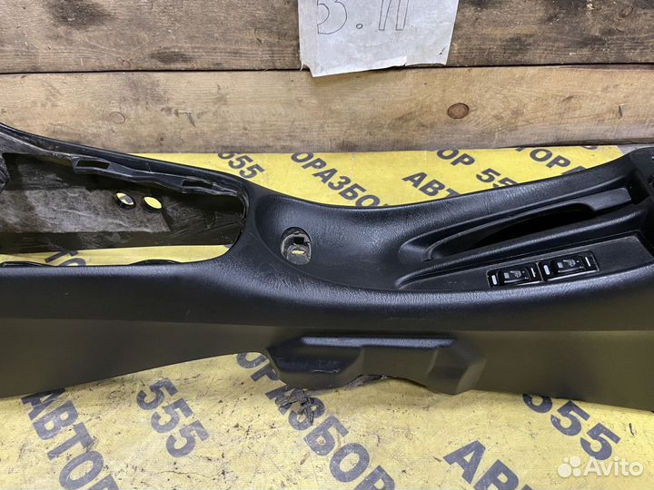 Консоль центральная Nissan Almera N16