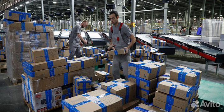 Сотруник склада