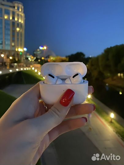Airpods Pro с шумоподавлением