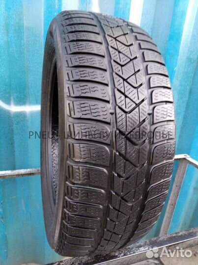 Pirelli Winter Sottozero 3 215/55 R17 94H