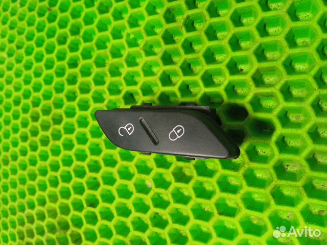Кнопка блокировки двери volkswagen golf 6