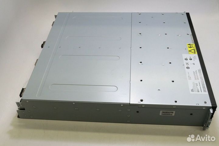 IBM system storage DS8000 24-bays