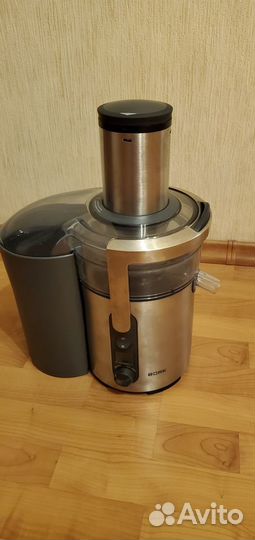 Соковыжималка Bork S700