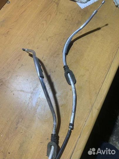 Трос стояночного тормоза Skoda Octavia A5 лифтбек