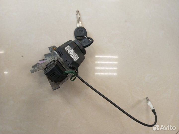 Замок зажигания Chevrolet Tahoe GMT900 LY5 2008