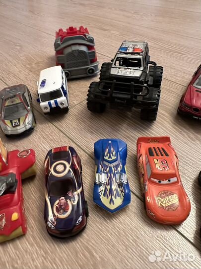 Машинки набором