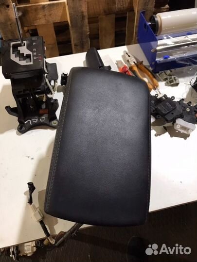 Подлокотник Mazda Mazda6 GH L5VE 2012