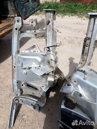 Четверть передняя правая левая Audi А4 B5 Рест