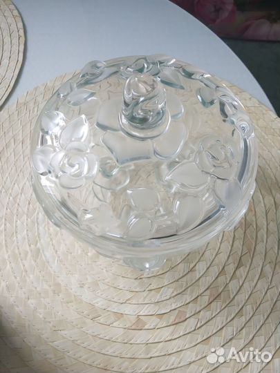 Ваза конфетница с крышкой