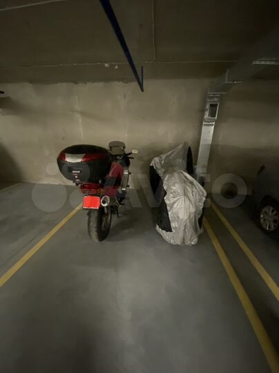 Машиноместо, 13 м²