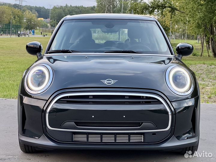 MINI One 1.5 AMT, 2023, 99 км